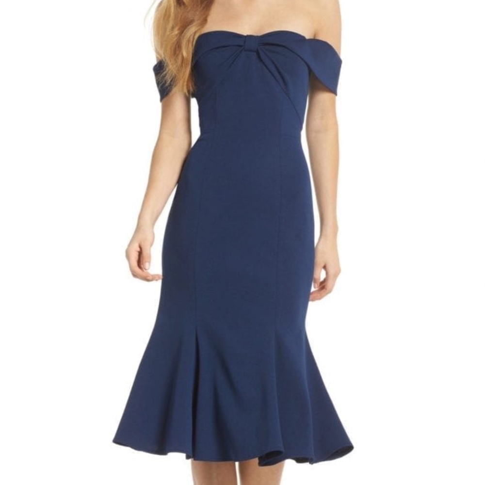 Gal meets glam collection Tyler dress Size 4 Navy Blue